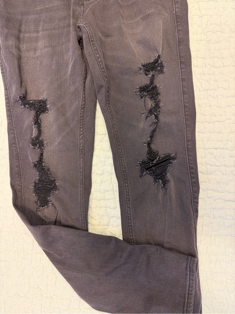 Hollister Super Skinny Distressed Jeans Charcoal Black Wash Knee Rips W29 L30